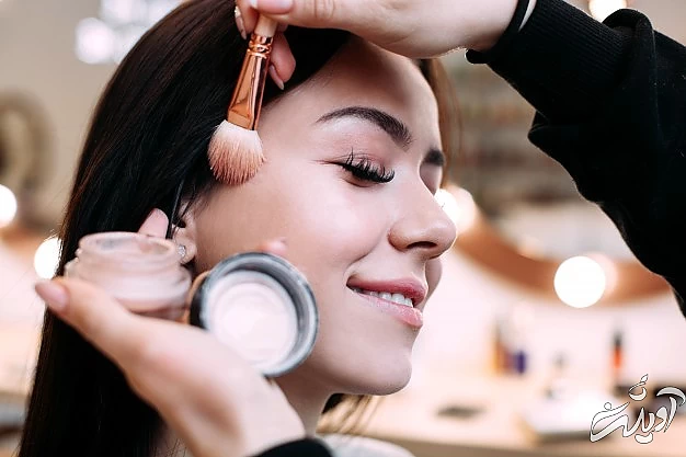 چه رابطه‌ای بین لوازم آرایشی و سرطان وجود دارد؟